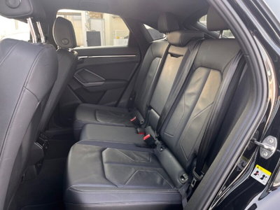 Audi Q3 Sportback 35 2.0 tdi Identity Black s-tronic (10)