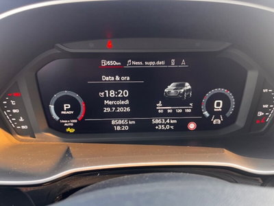 Audi Q3 Sportback 35 2.0 tdi Identity Black s-tronic (14)
