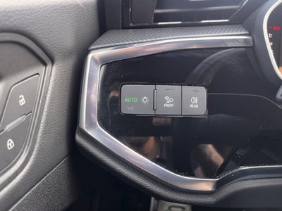 Audi Q3 Sportback 35 2.0 tdi Identity Black s-tronic (17)