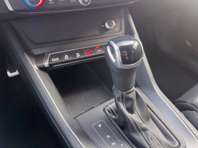 Audi Q3 Sportback 35 2.0 tdi Identity Black s-tronic (18)