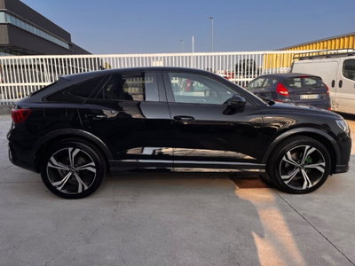 Audi Q3 Sportback 35 2.0 tdi Identity Black s-tronic (6)