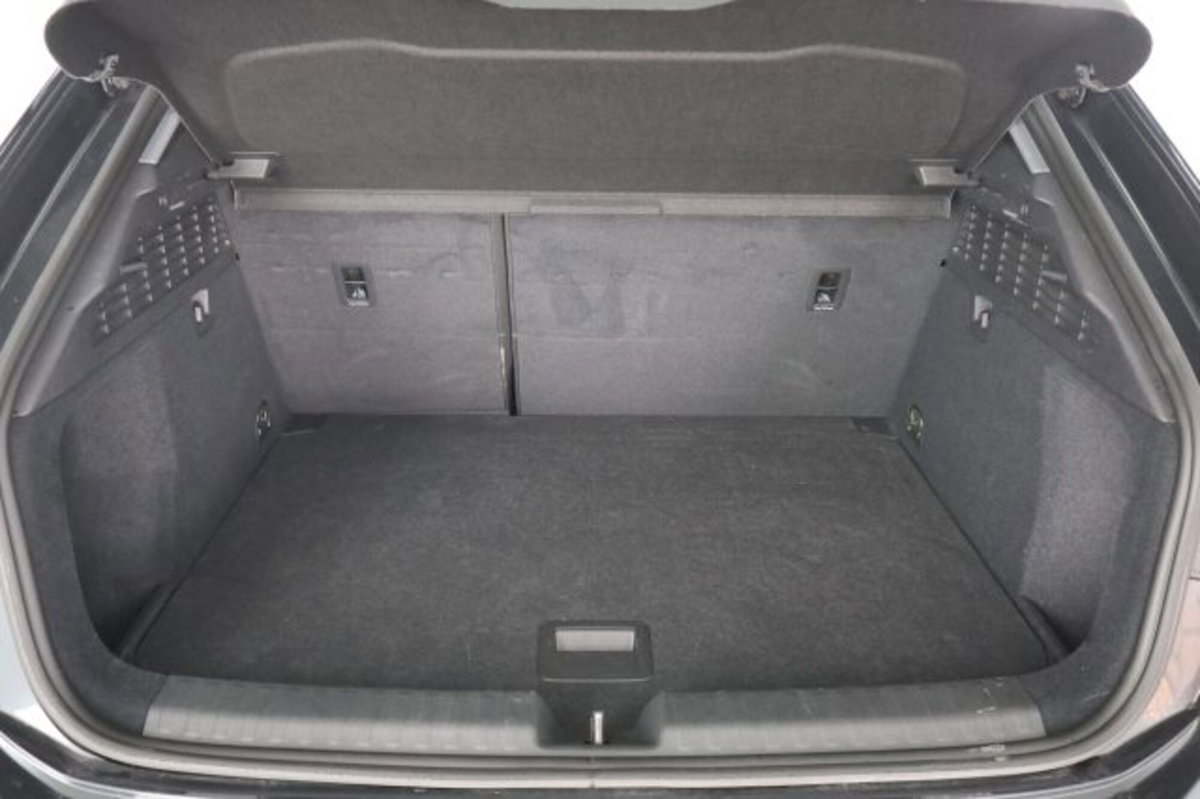 Audi A3 Sportback 30 TFSI Business (6)
