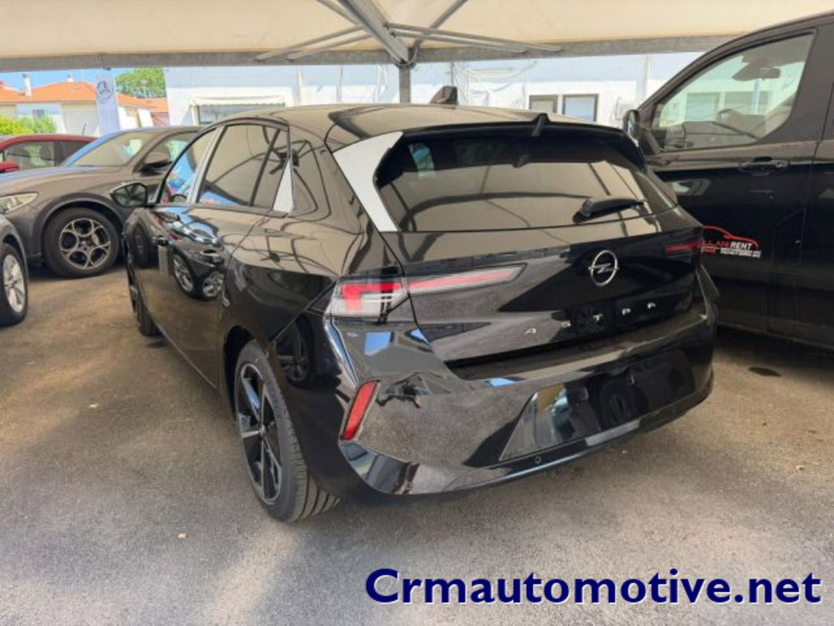 Opel Astra 1.2 Turbo 130 CV GS Line (2)