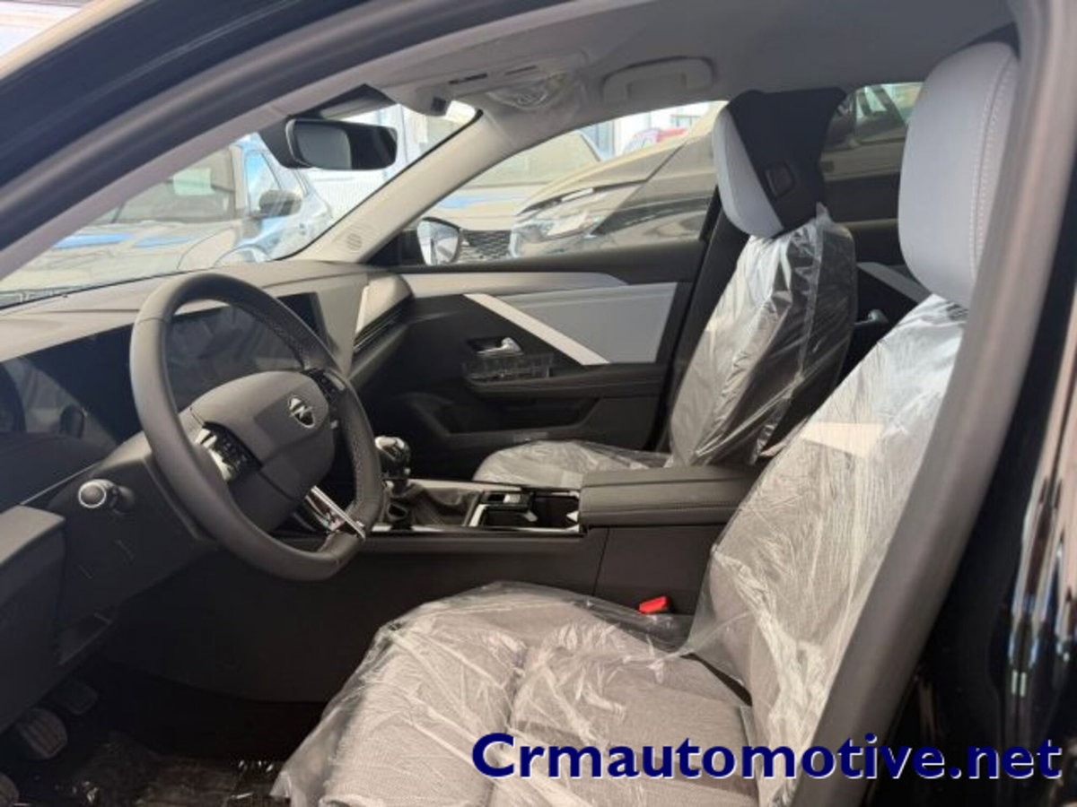 Opel Astra 1.2 Turbo 130 CV GS Line (5)