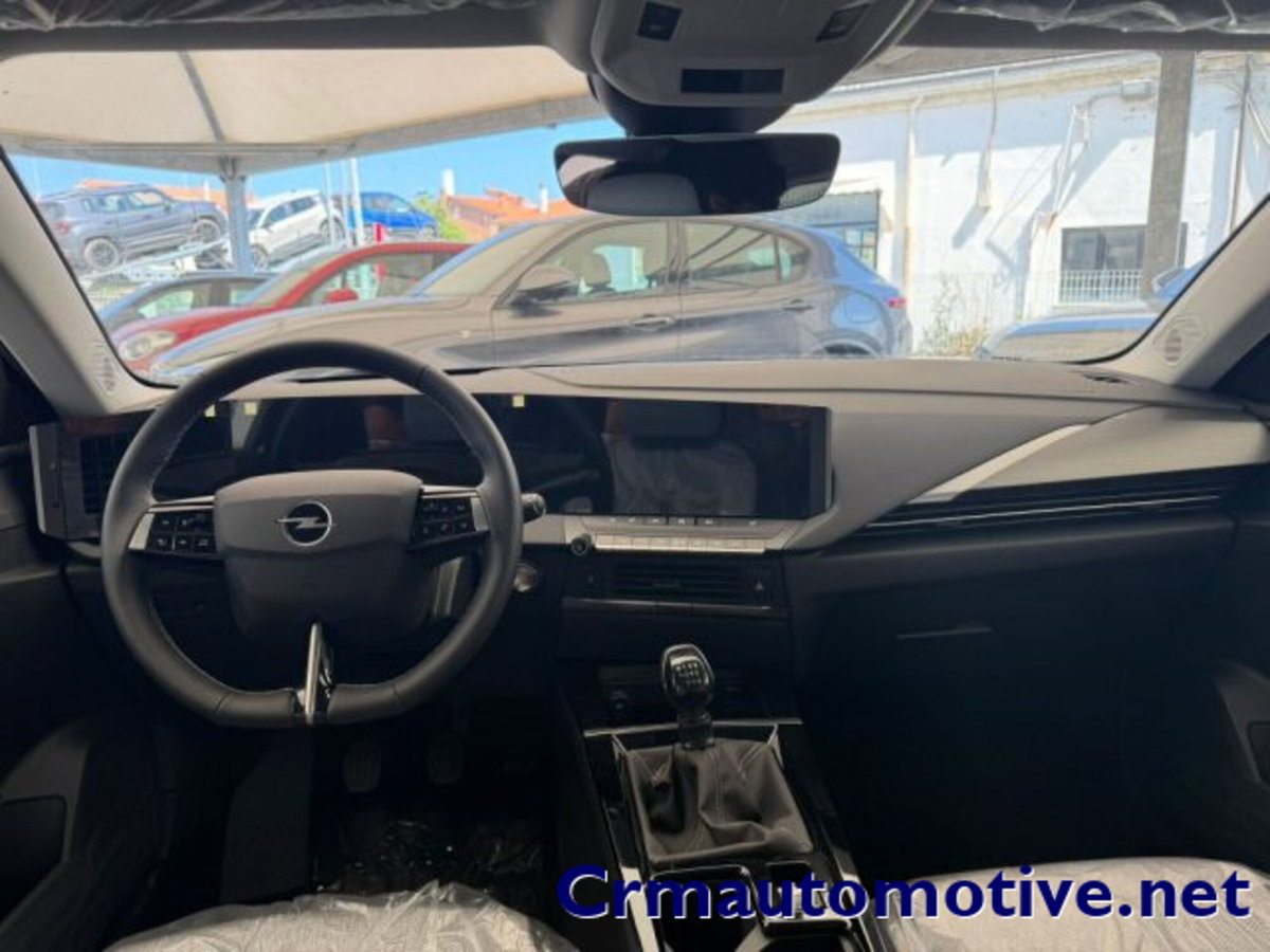 Opel Astra 1.2 Turbo 130 CV GS Line (8)