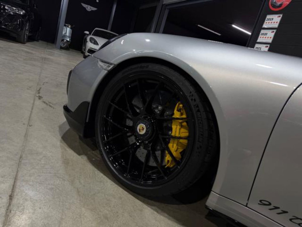 Porsche 911 Coupé 3.8 Turbo S (9)