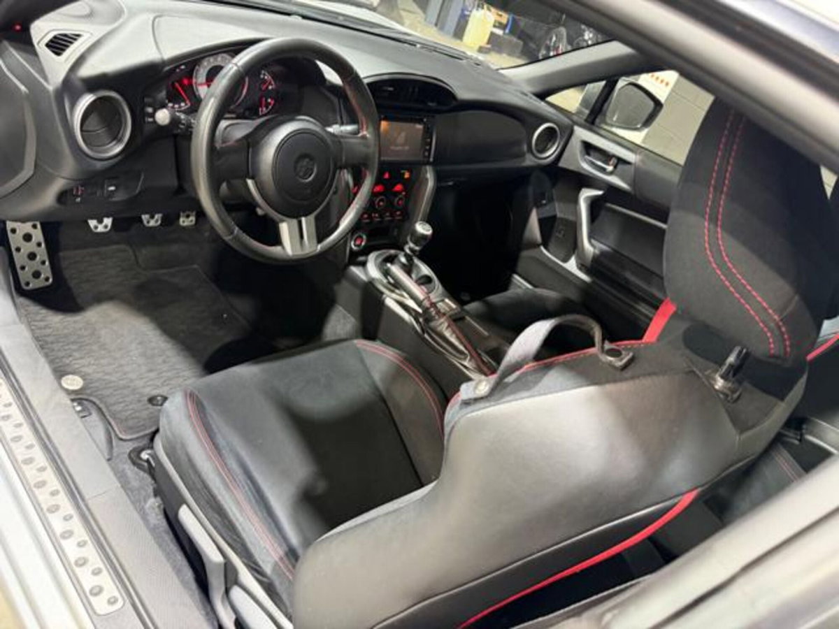 Toyota GT86 2.0 (11)