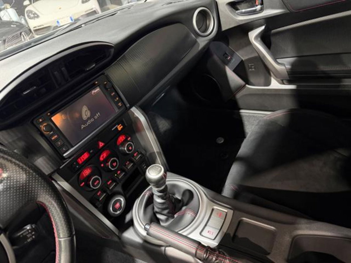 Toyota GT86 2.0 (13)