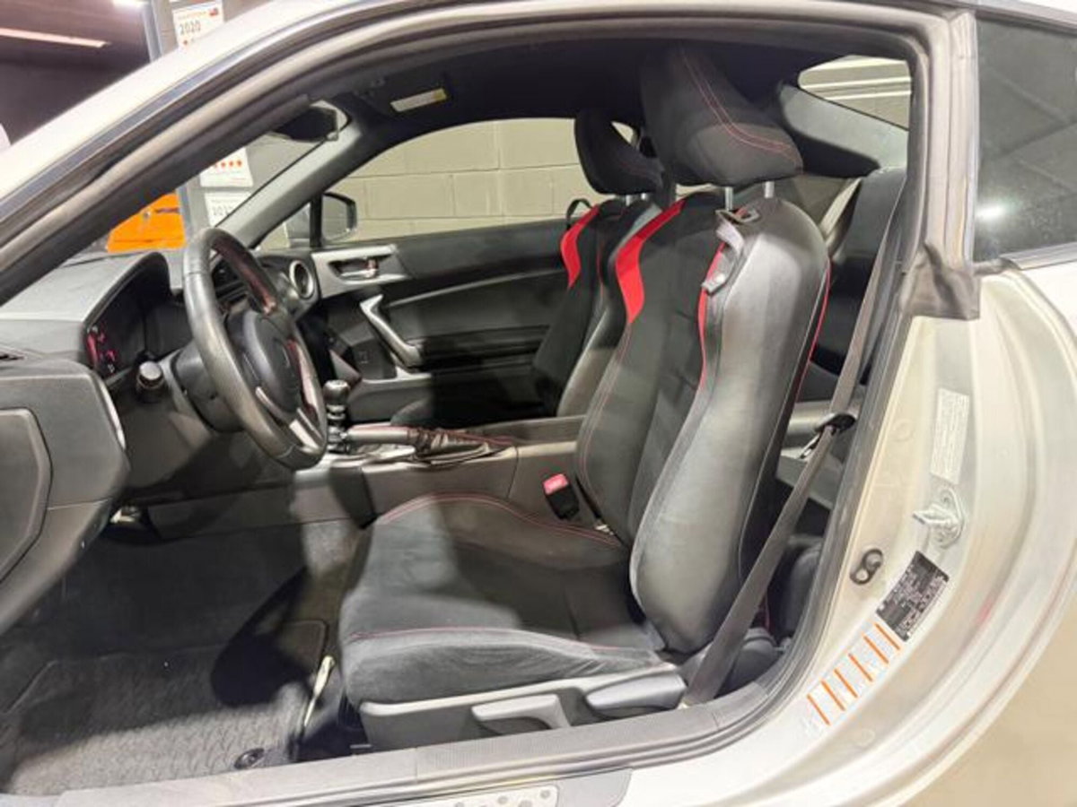 Toyota GT86 2.0 (14)