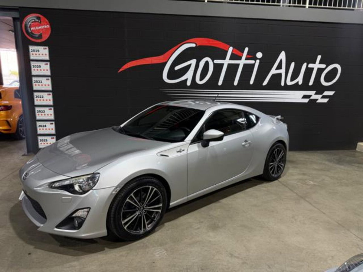 Toyota GT86 2.0 (2)