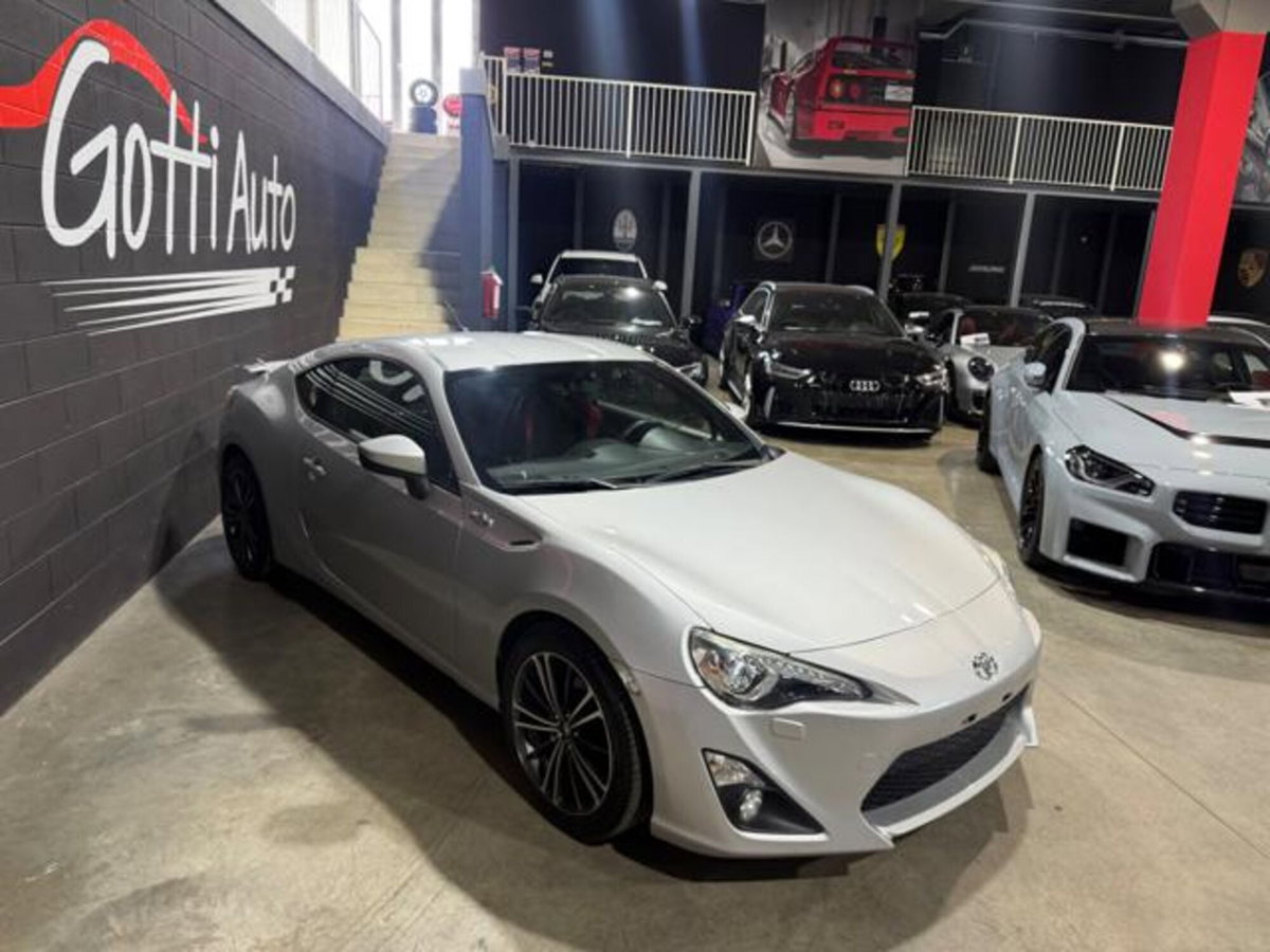 Toyota GT86 2.0 (3)