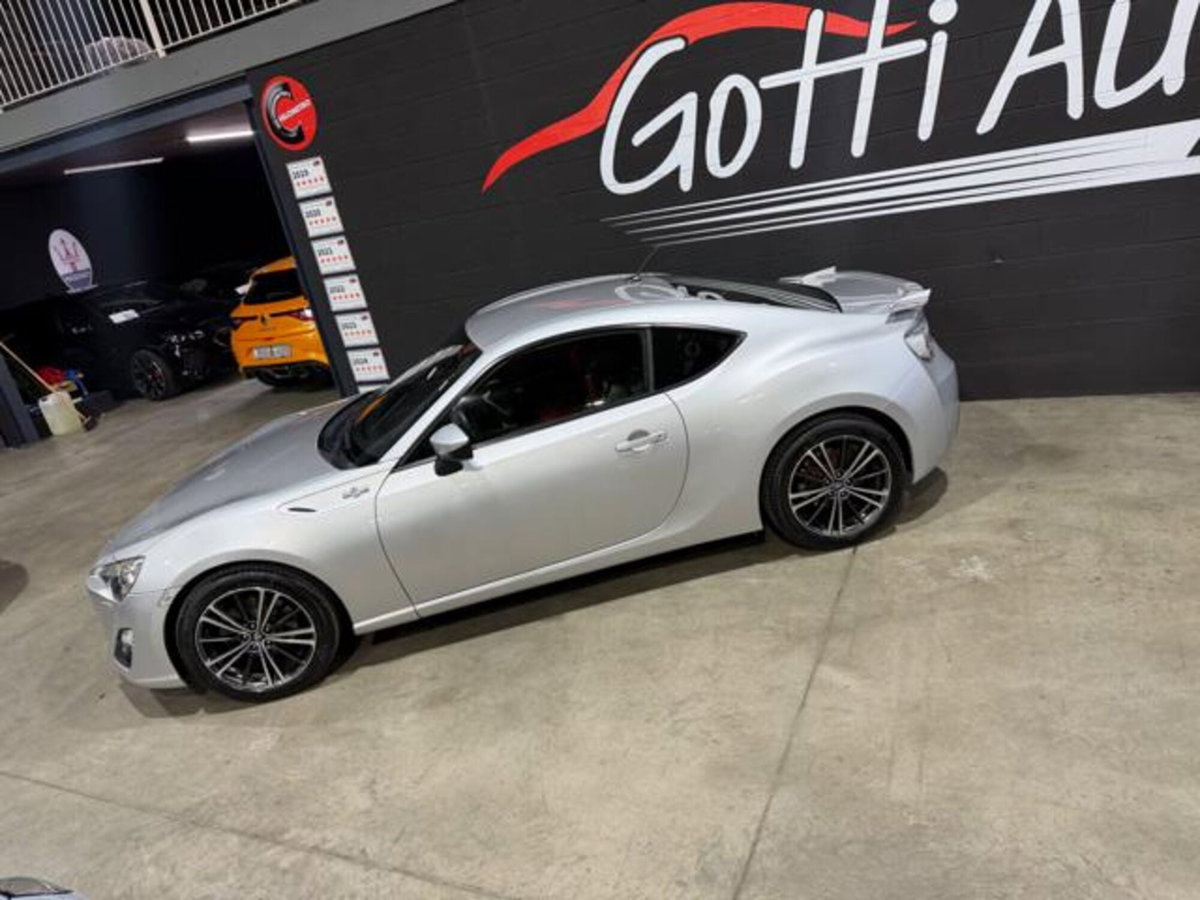 Toyota GT86 2.0 (6)