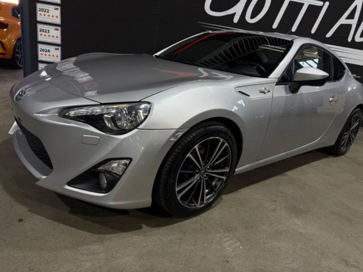 Toyota GT86 2.0 (7)