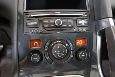 Peugeot 3008 2.0 HDi 150CV Business (14)