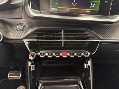 Peugeot 2008 BlueHDi 130 S&S EAT8 GT Pack (12)