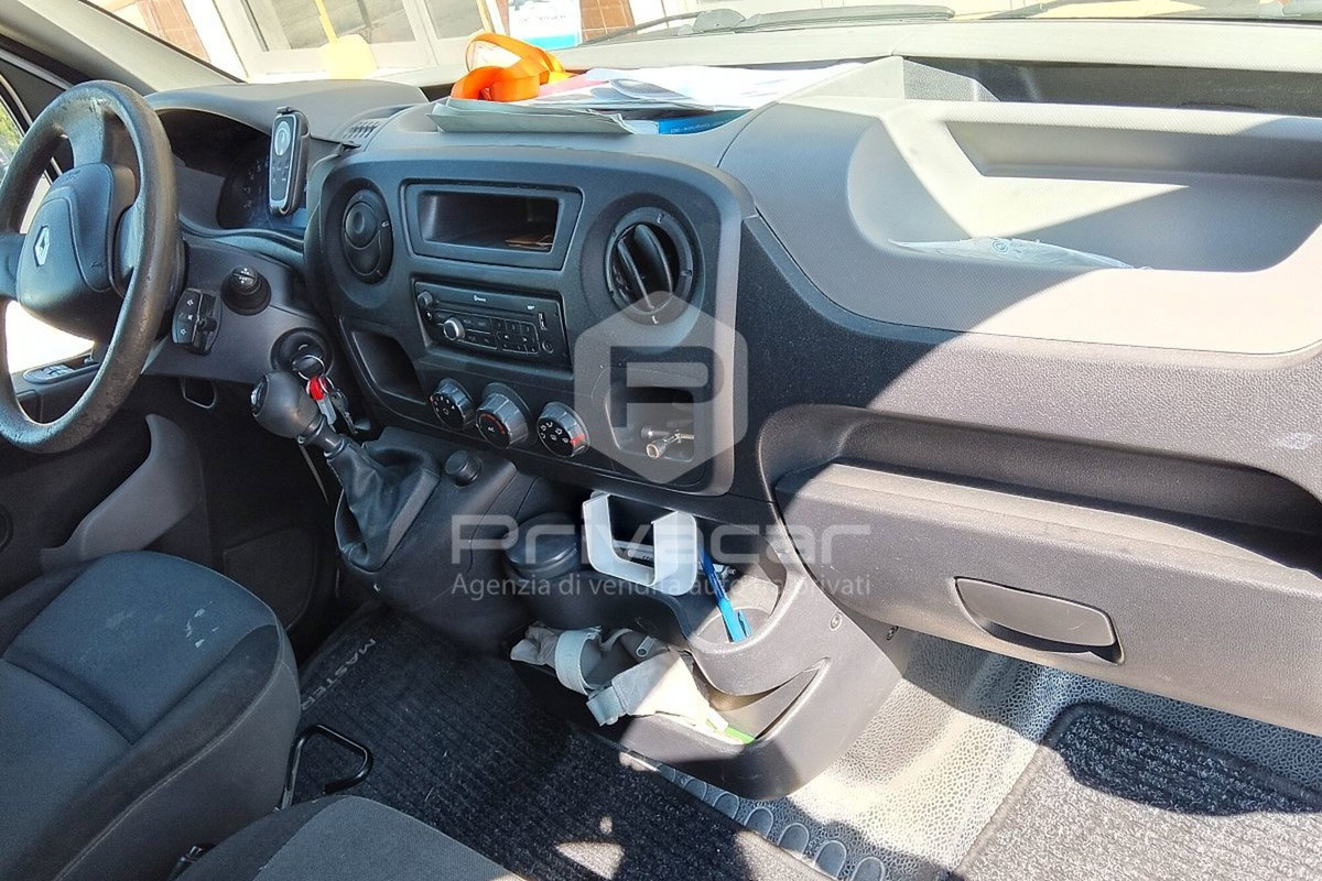 Renault Master Furgone T35 2.3 dCi/150 PM-TM Furgone E5 (10)