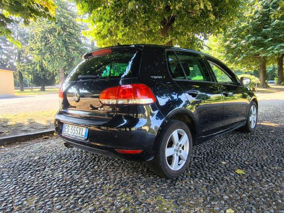 Volkswagen Golf 2.0 TDI 140CV DPF 5p. Comfortline (4)
