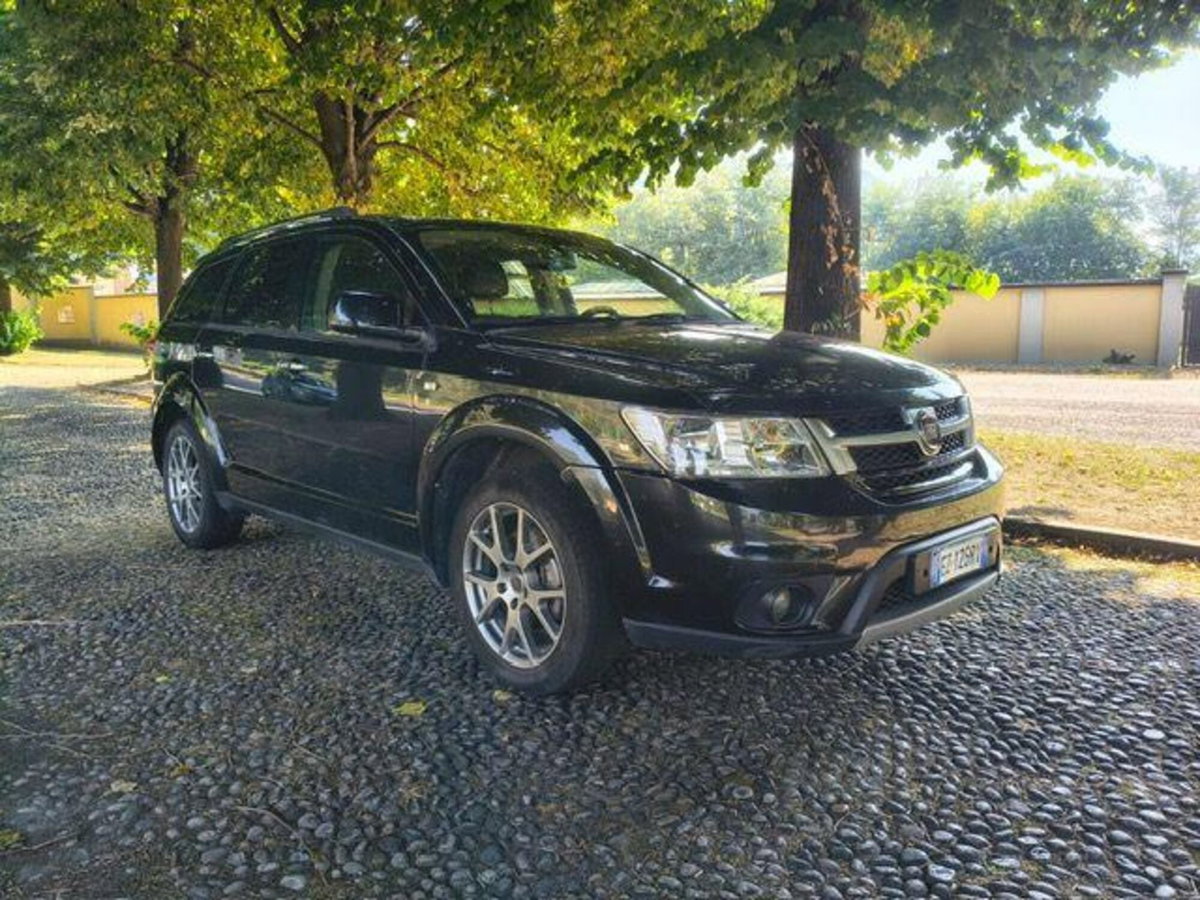 Fiat Freemont 2.0 Mjt 170 CV 4x4 Automatica Lounge (3)