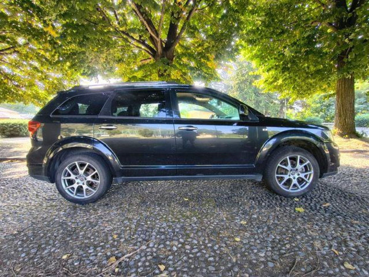 Fiat Freemont 2.0 Mjt 170 CV 4x4 Automatica Lounge (4)