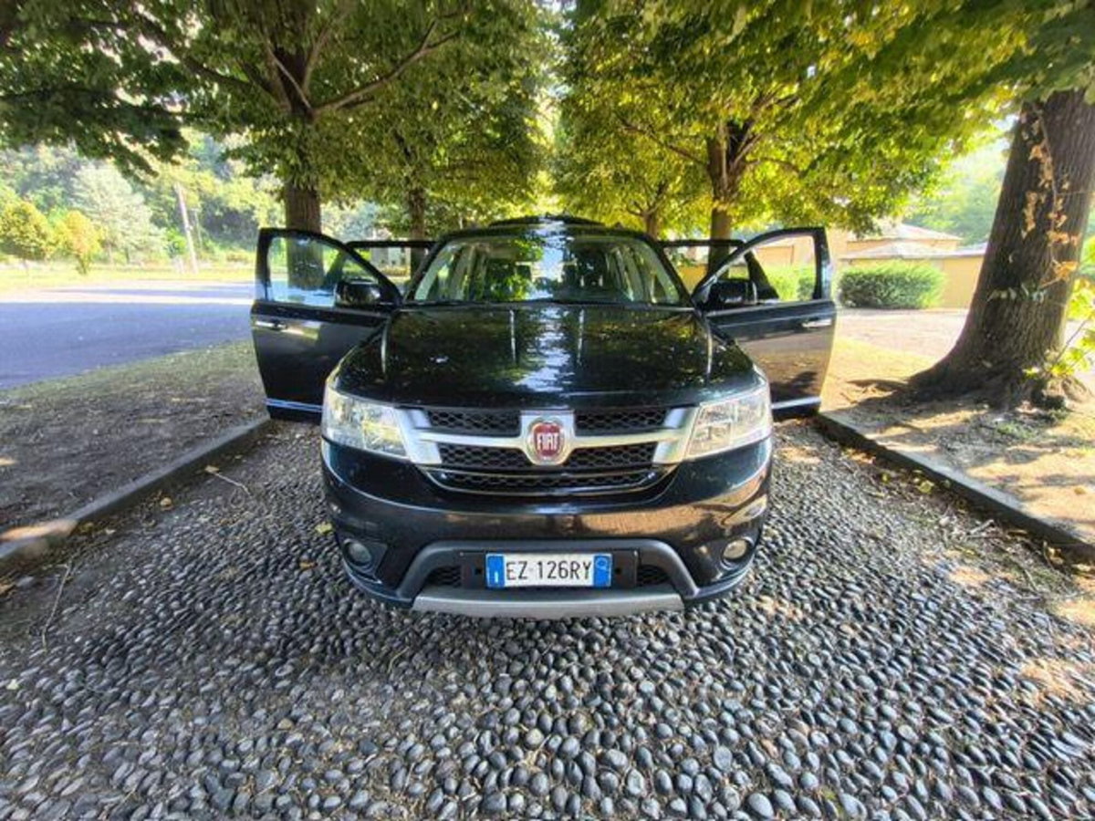 Fiat Freemont 2.0 Mjt 170 CV 4x4 Automatica Lounge (8)