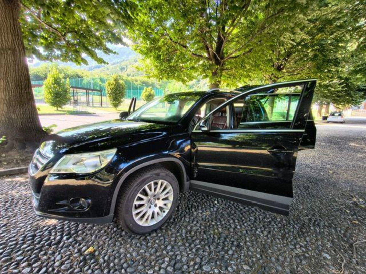 Volkswagen Tiguan 2.0 TDI DPF 4MOTION DSG R-Line (11)