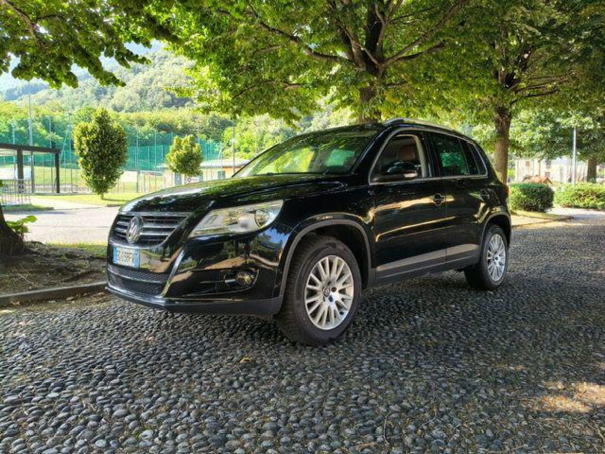 Volkswagen Tiguan 2.0 TDI DPF 4MOTION DSG R-Line (4)