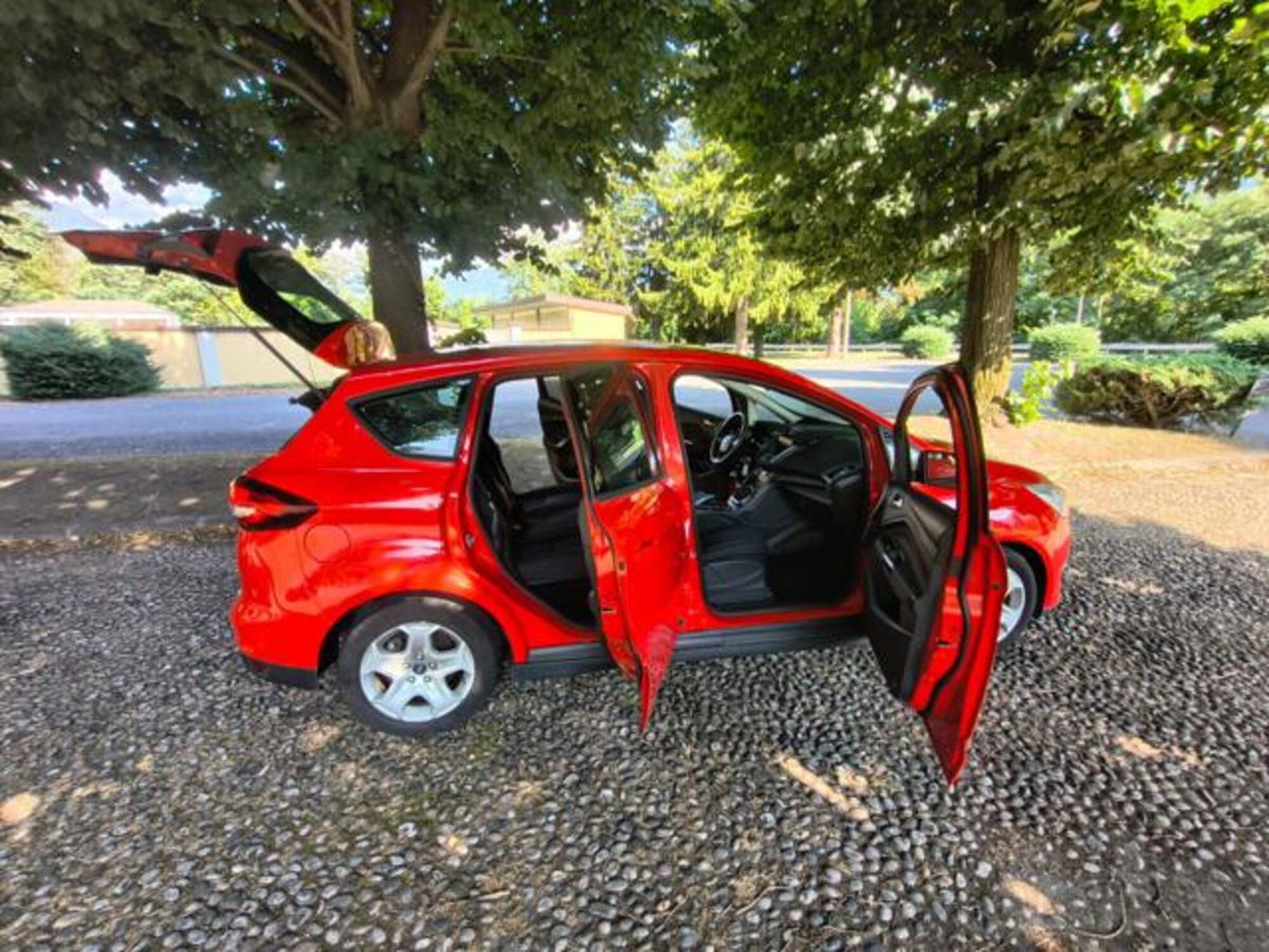Ford C-Max 1.0 EcoBoost 100CV Titanium (15)