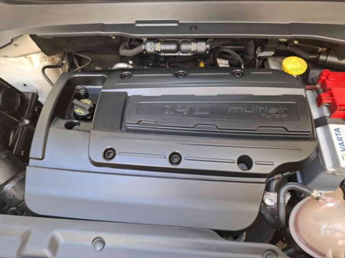 Jeep Compass 1.4 MultiAir 2WD Limited (16)