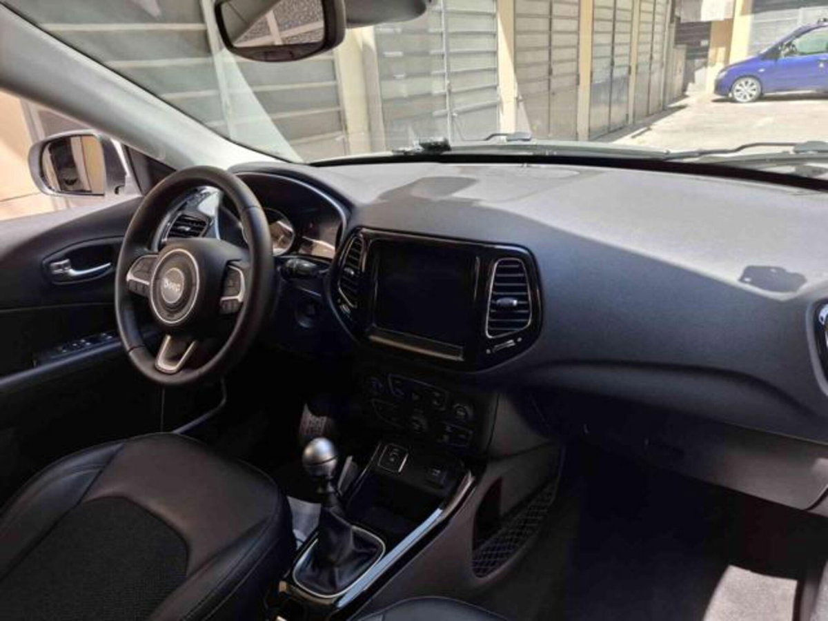 Jeep Compass 1.4 MultiAir 2WD Limited (17)