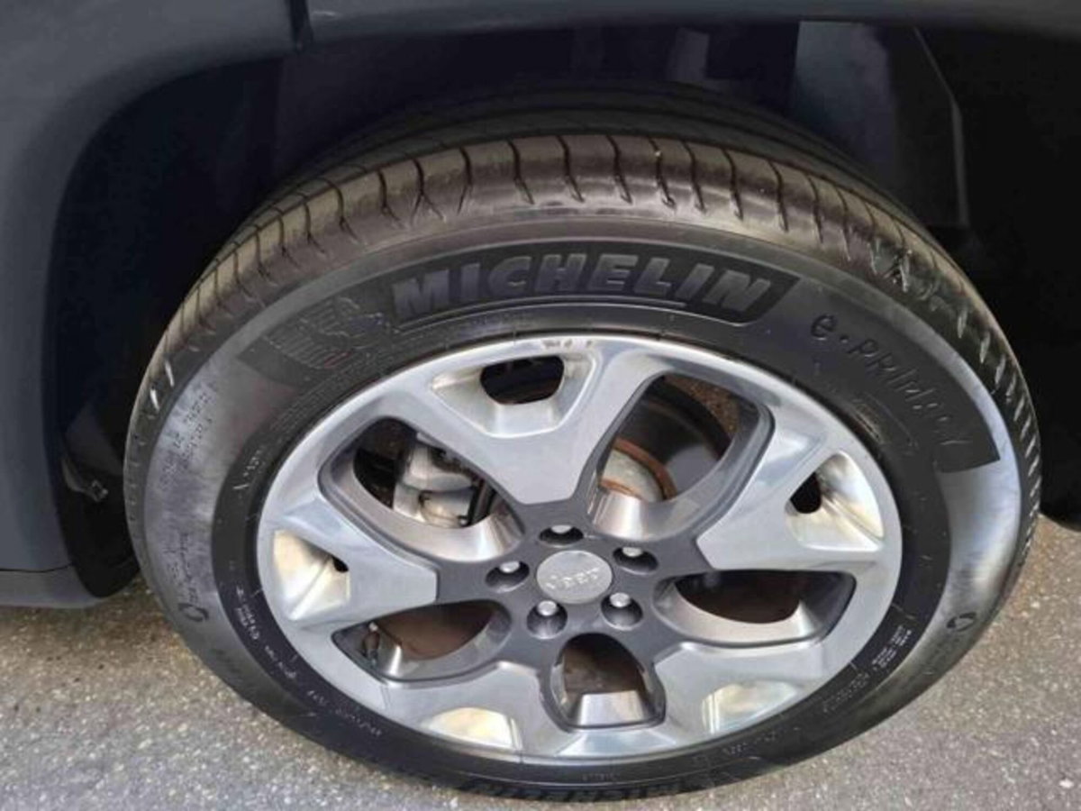 Jeep Compass 1.4 MultiAir 2WD Limited (9)
