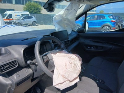 Toyota Proace City Verso City Verso 1.5D 100 CV S&S Short D Luxury (12)