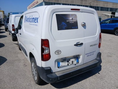 Toyota Proace City Verso City Verso 1.5D 100 CV S&S Short D Luxury (9)