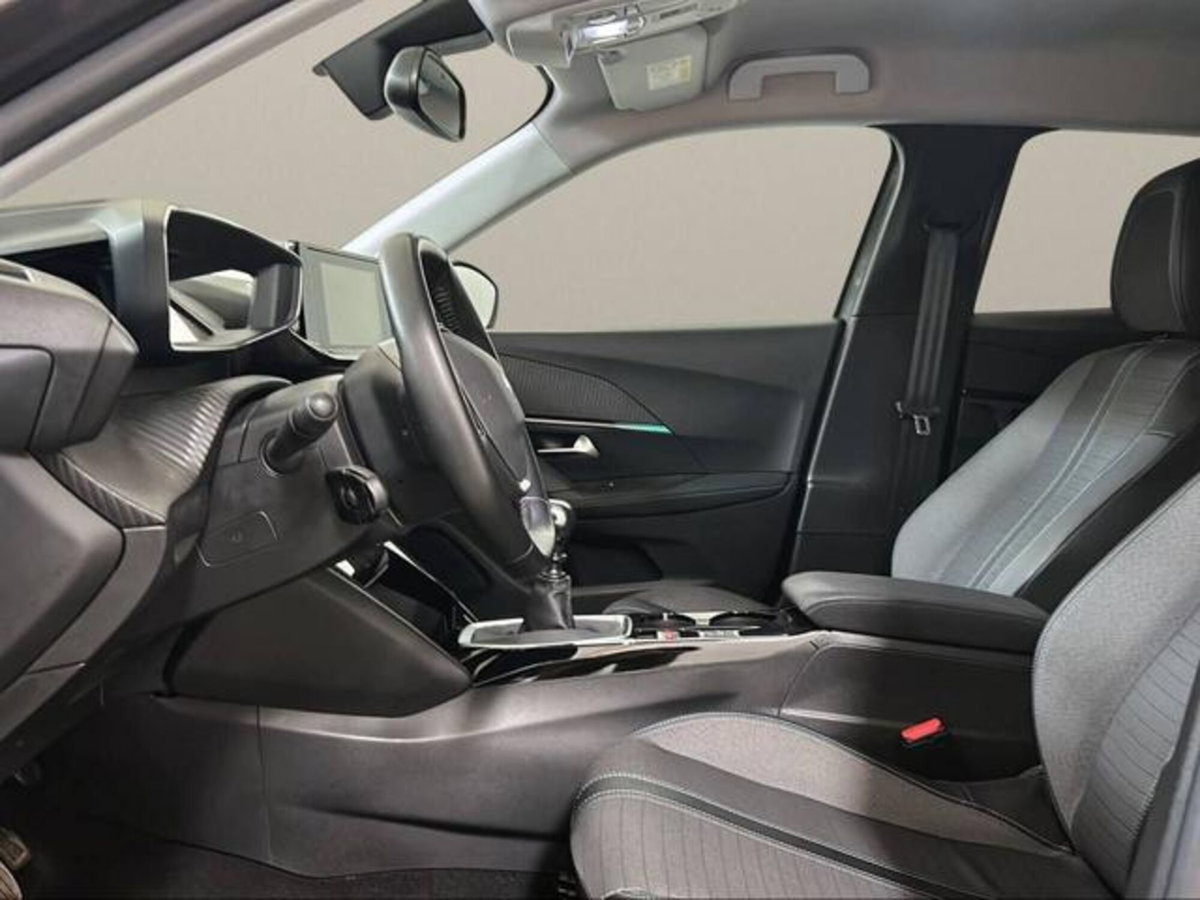 Peugeot 2008 BlueHDi 110 S&S Allure Pack (8)