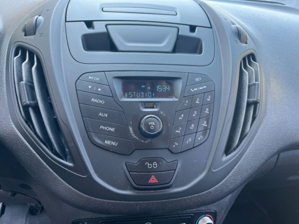 Ford Transit Courier 1.5 TDCi 75CV  Entry (12)