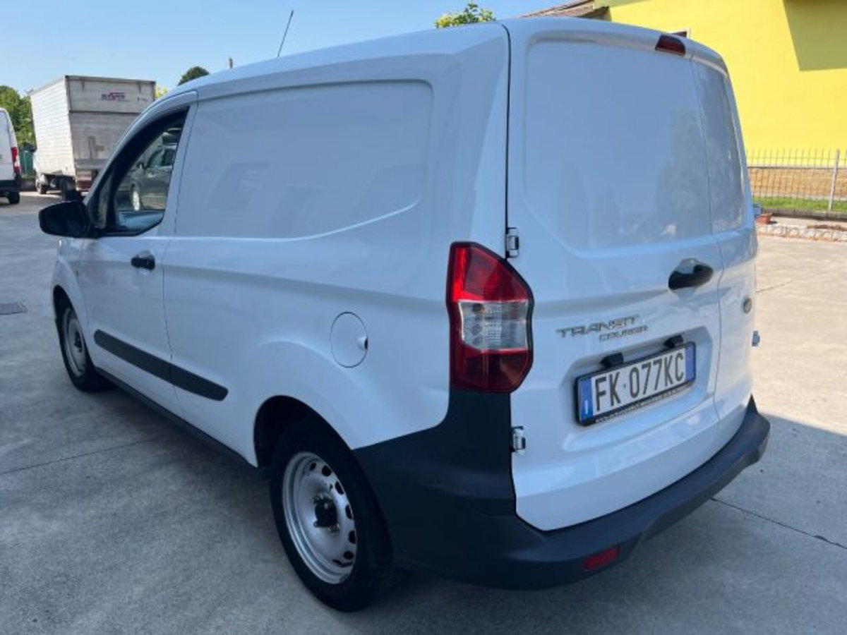 Ford Transit Courier 1.5 TDCi 75CV  Entry (6)