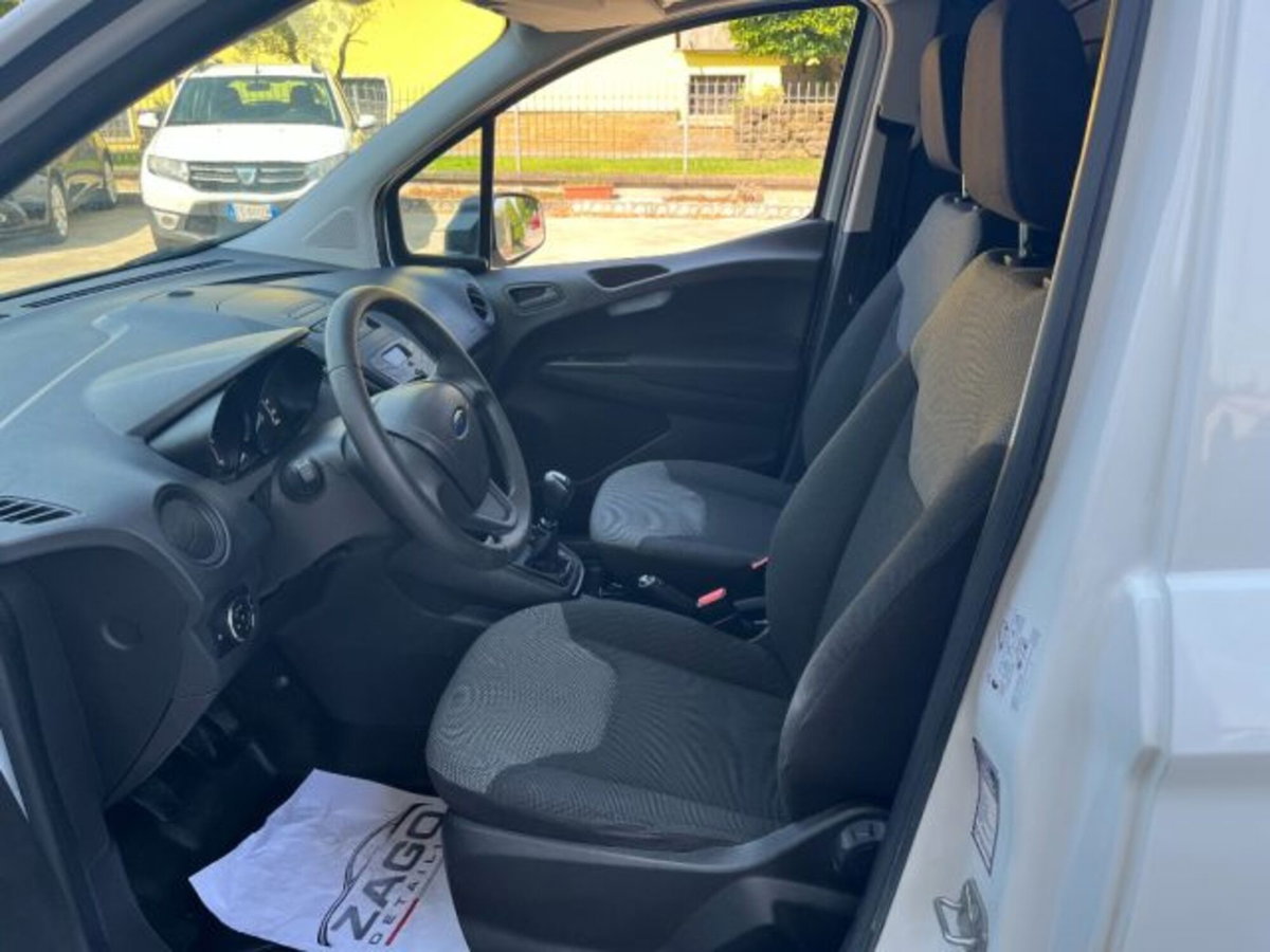 Ford Transit Courier 1.5 TDCi 75CV  Entry (9)