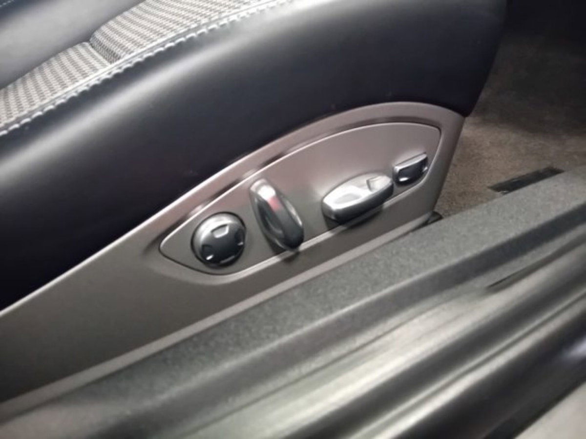 Porsche 911 Cabrio 3.8 Targa 4S (17)