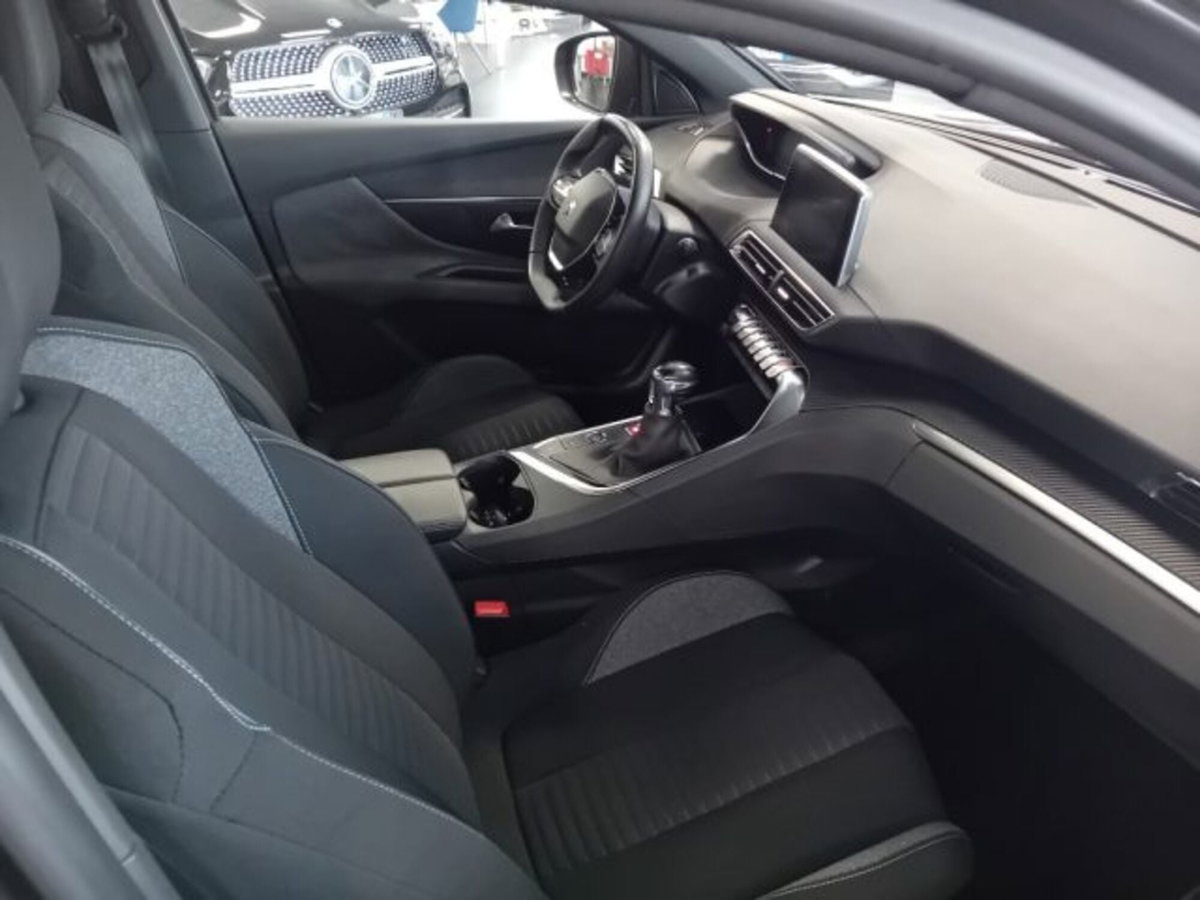 Peugeot 3008 PureTech Turbo 130 S&S Active Pack (14)