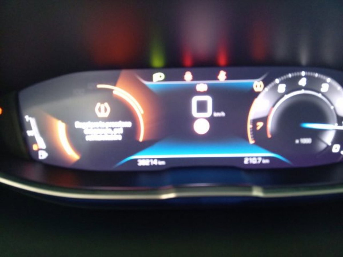 Peugeot 3008 PureTech Turbo 130 S&S Active Pack (16)