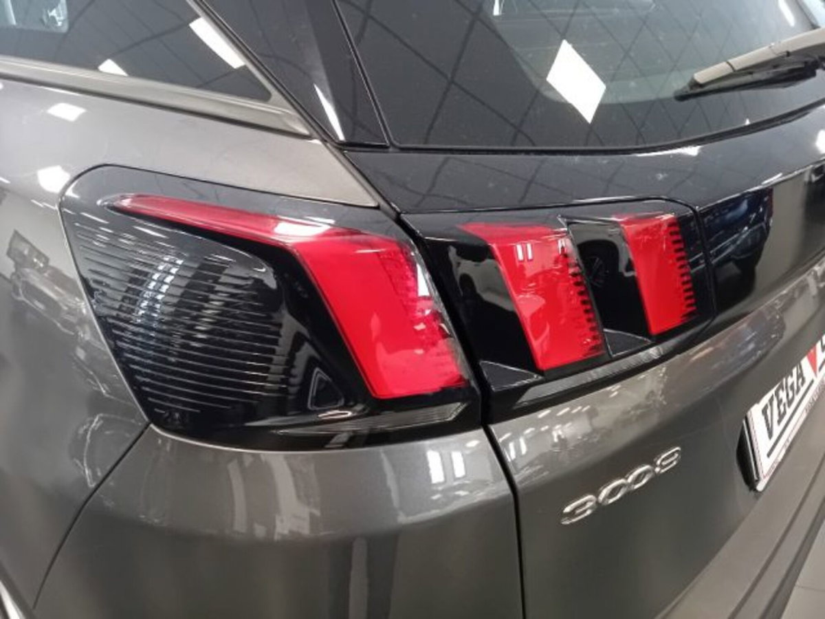 Peugeot 3008 PureTech Turbo 130 S&S Active Pack (9)