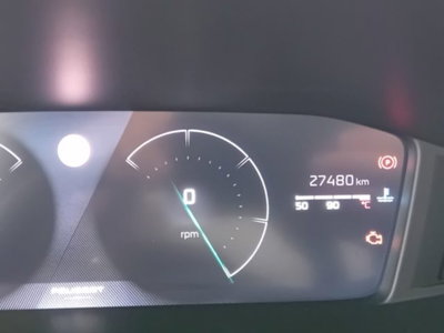 Peugeot 2008 PureTech 100 S&S Allure (16)