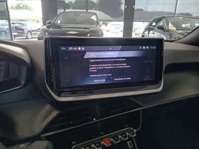 Peugeot 2008 PureTech 100 S&S Allure (18)