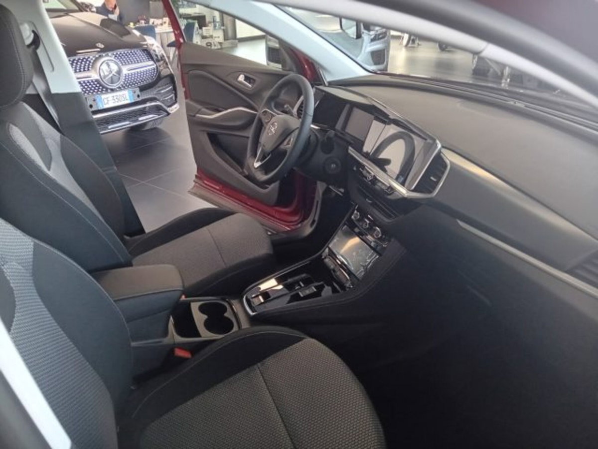 Opel Grandland 1.5 diesel Ecotec aut. (11)
