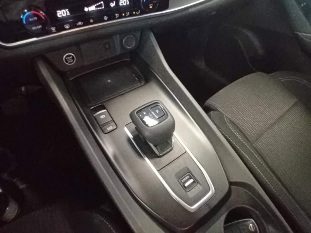 Nissan Qashqai 1.3 mhev N-Connecta 4wd 158cv xtronic (16)