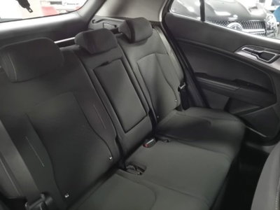 Kia Sportage 1.6 crdi mhev Business dct (13)