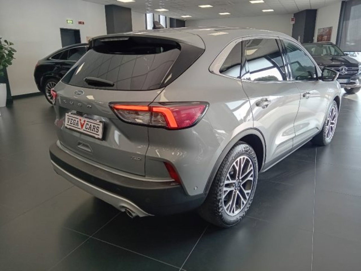 Ford Kuga 2.5 Plug In Hybrid 225 CV CVT 2WD Titanium (10)