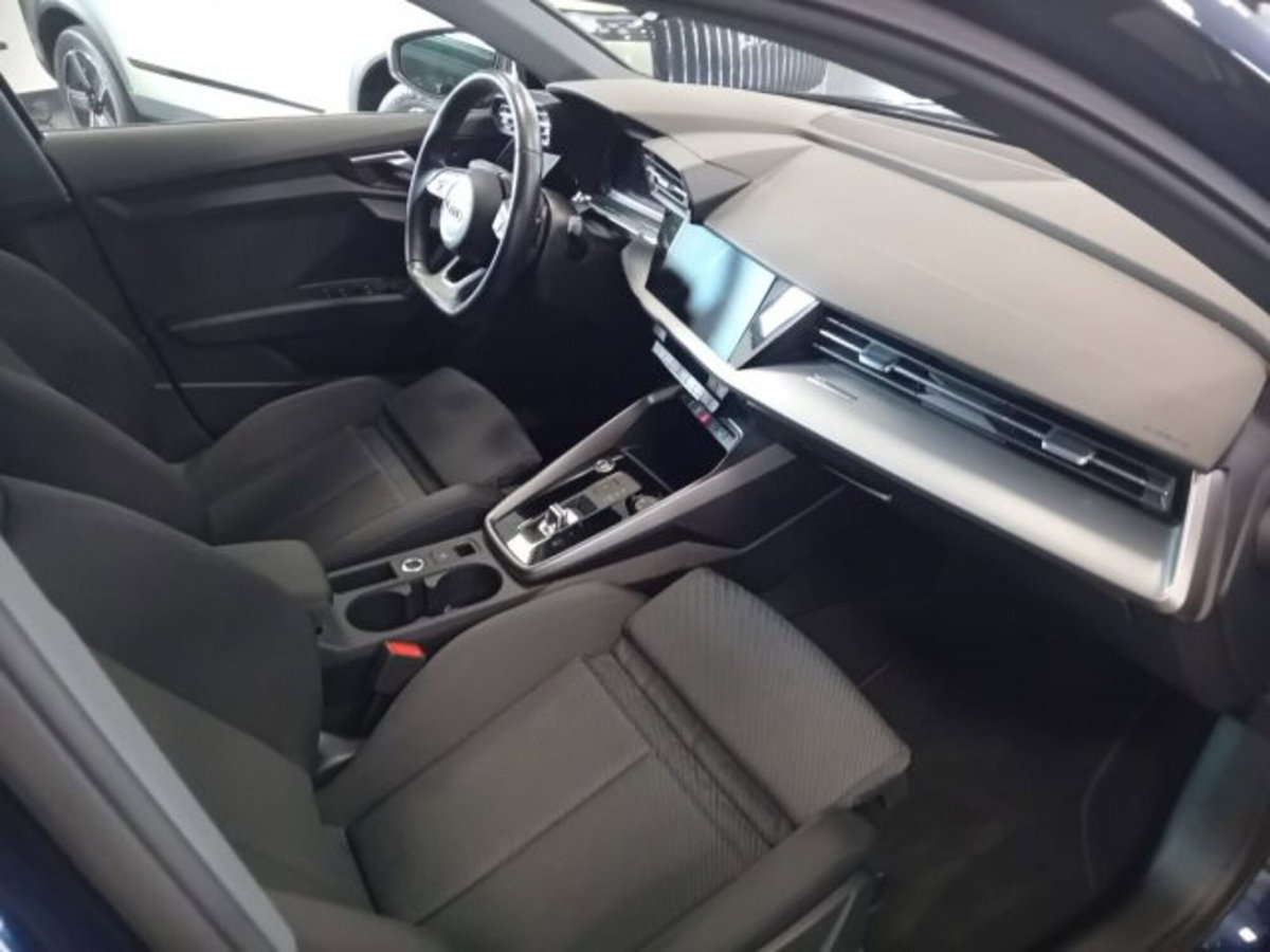 Audi A3 Sportback 35 TDI S tronic S line edition (14)