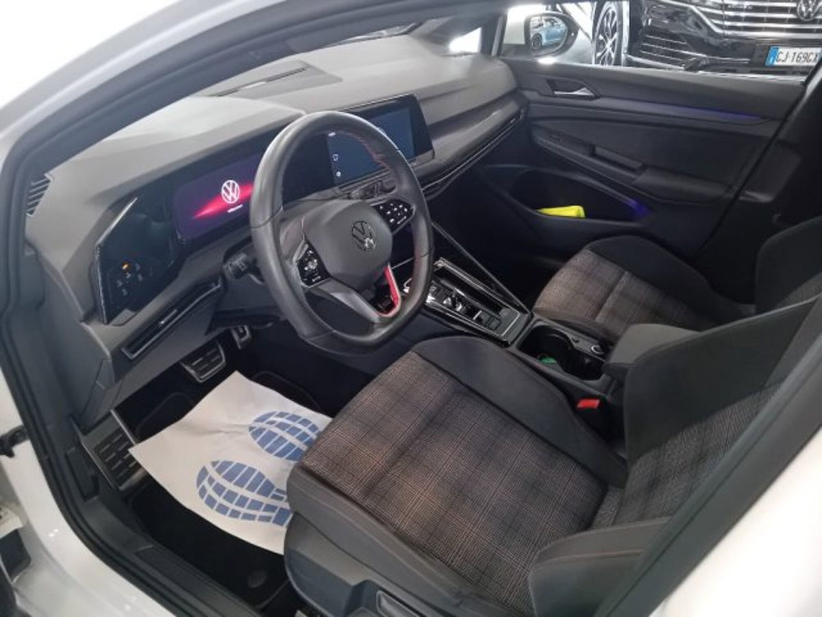 Volkswagen Golf 2.0 TSI GTI DSG (12)