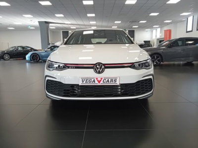 Volkswagen Golf 2.0 TSI GTI DSG (2)