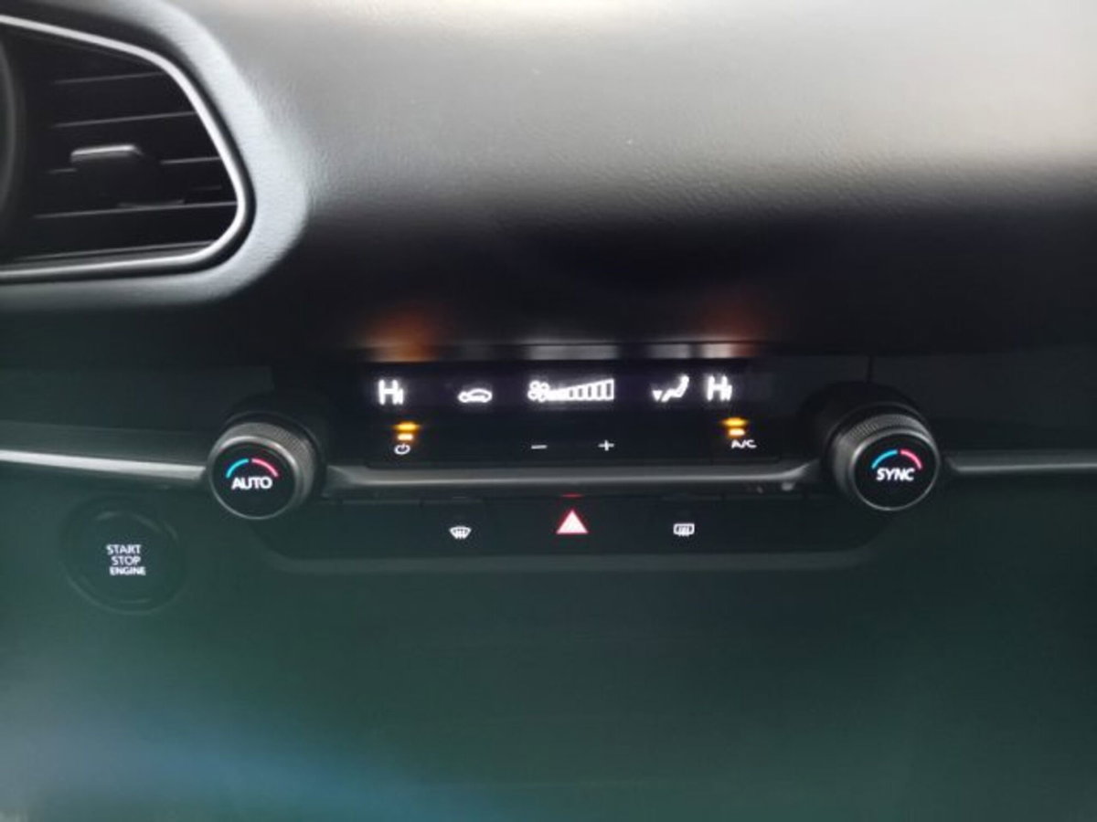 Mazda CX-30 e-Skyactiv-G M Hybrid 2WD Evolve (14)
